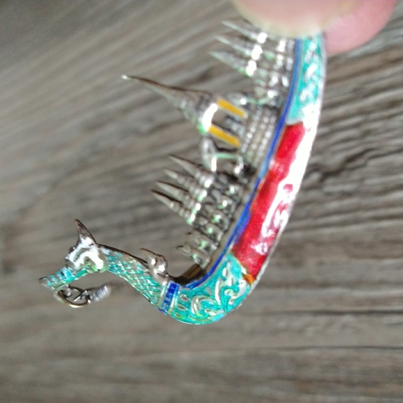 Vintage Sterling Silver Dragon Boat Pin - Picture 4 of 12